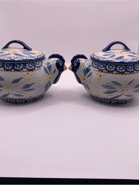 Two Temp-tations Ovenware Blue Chicken Individual Baker with Lid 16oz Old World